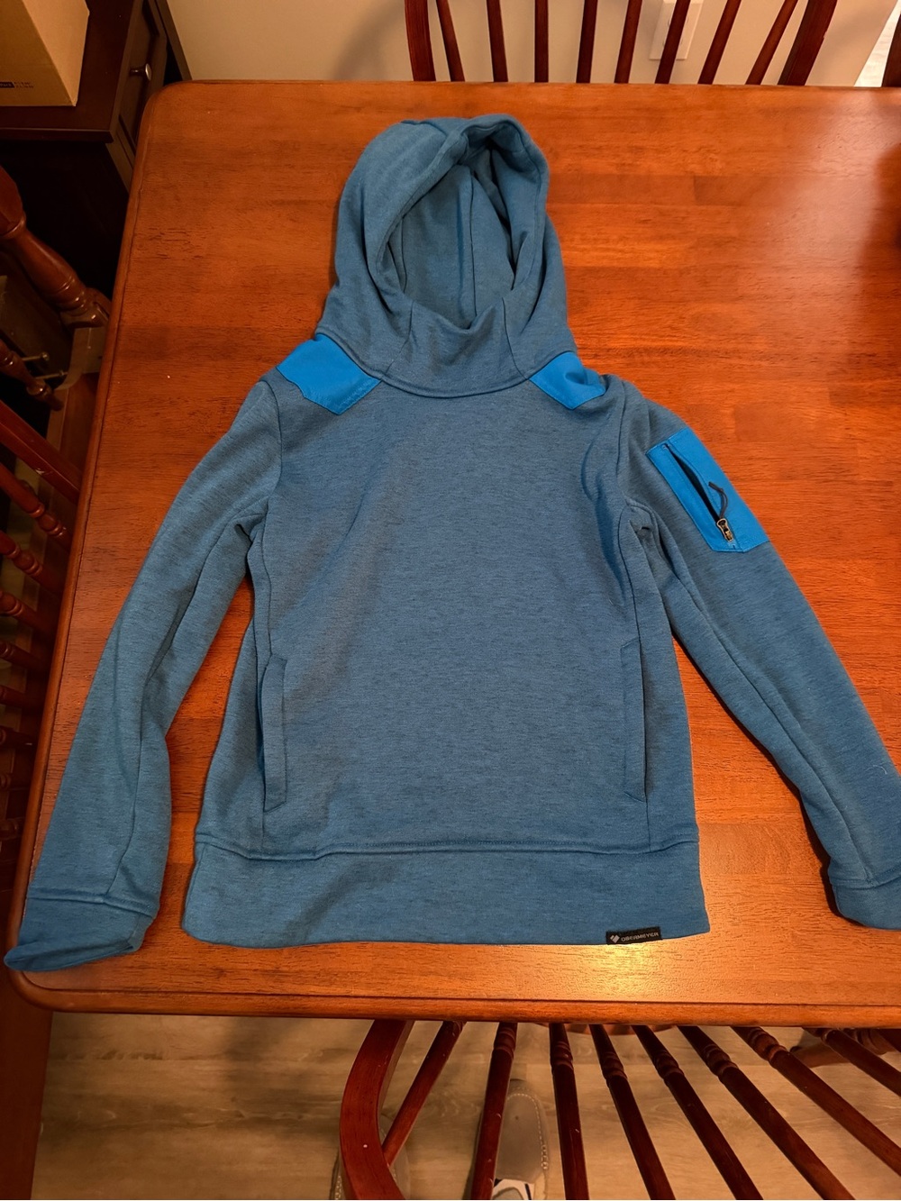 Obermeyer Blue Hooded Crewneck Sweater with Shoulder and Sleeve Accents